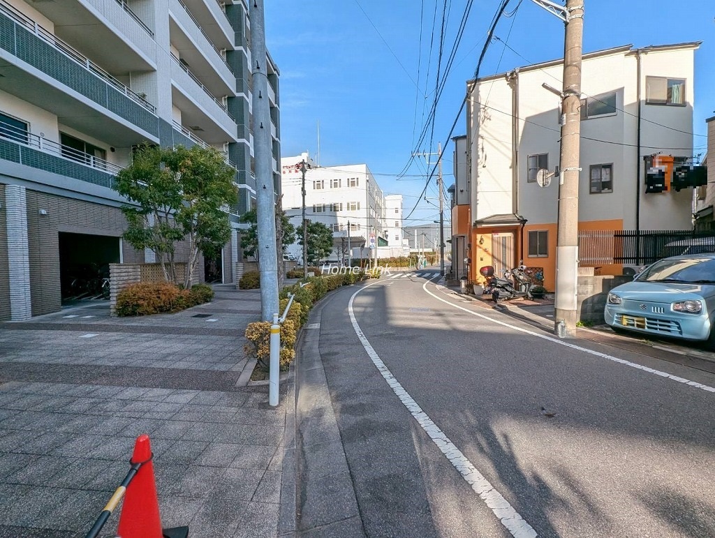 レクセルガーデン志村坂上　南東側 前面道路